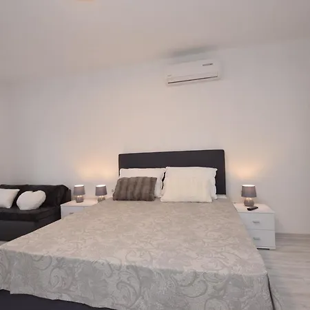 Apartment Seafront New Zdrijac Xi Nin
