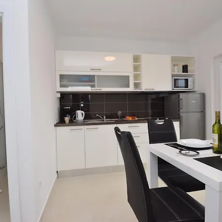 Seafront New Zdrijac Xi Apartment Nin